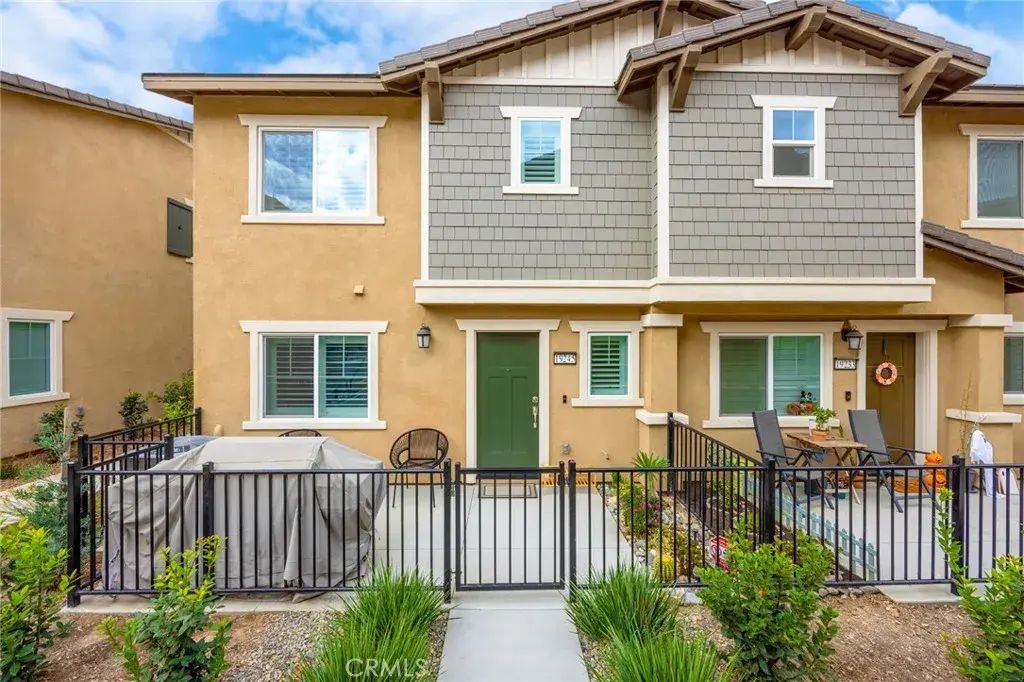 19245 Sequoia Grove, Riverside
