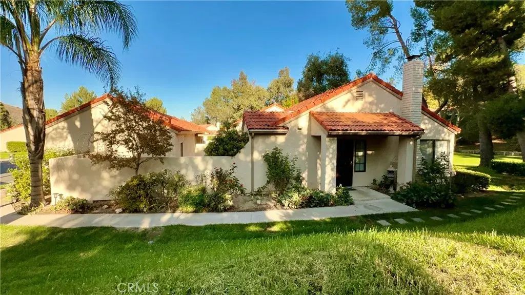 19962 Avenue Of The Oaks, Newhall