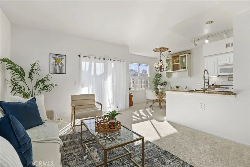 20000 Plum Canyon 221, Saugus