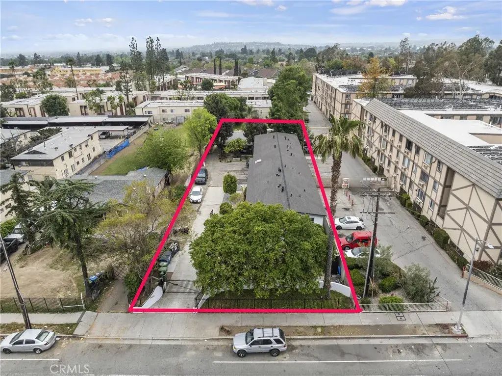 14020 Foothill, Sylmar