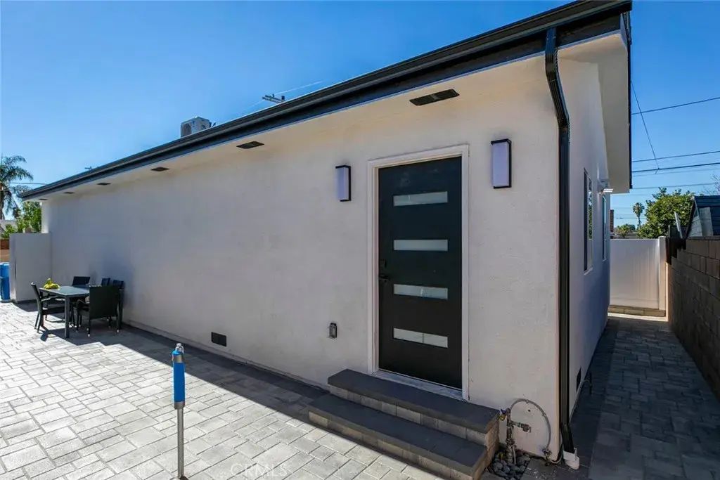 11325 Collett Avenue, Granada Hills