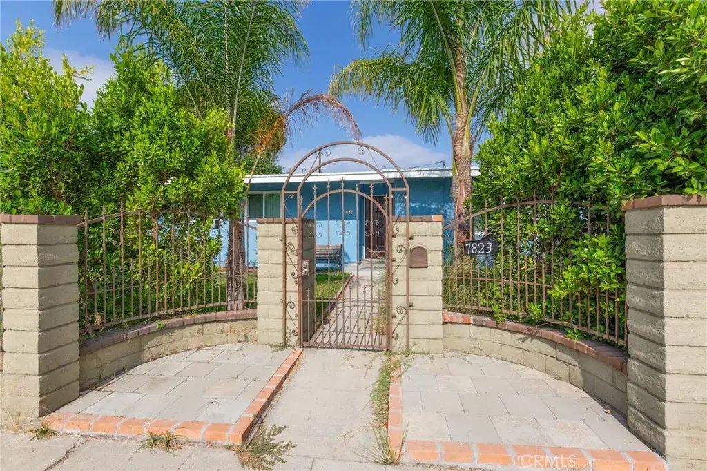 7825 Tujunga Avenue, North Hollywood