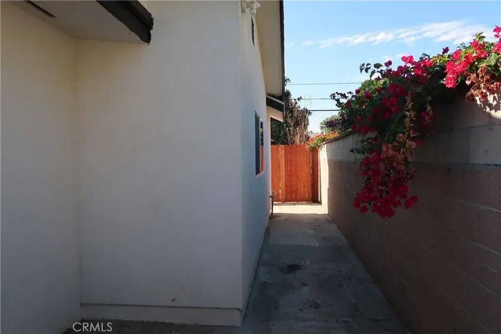 9210 Lochinvar Dr, Pico Rivera