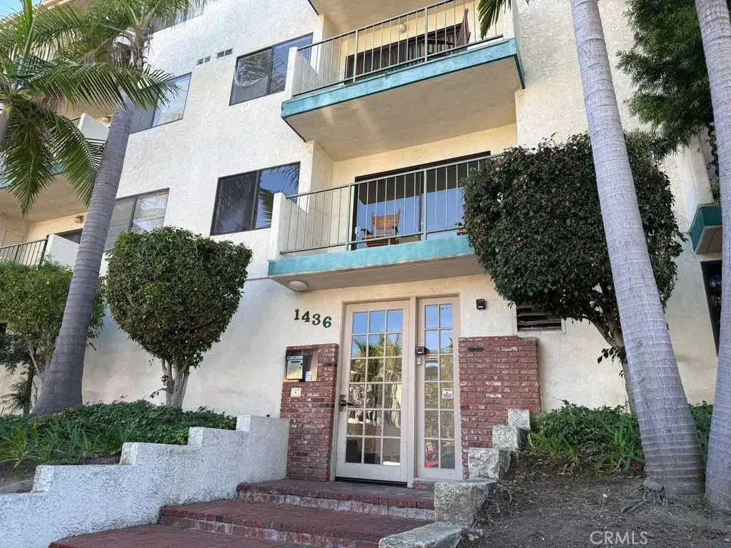 1436 257th Street 302, Harbor City