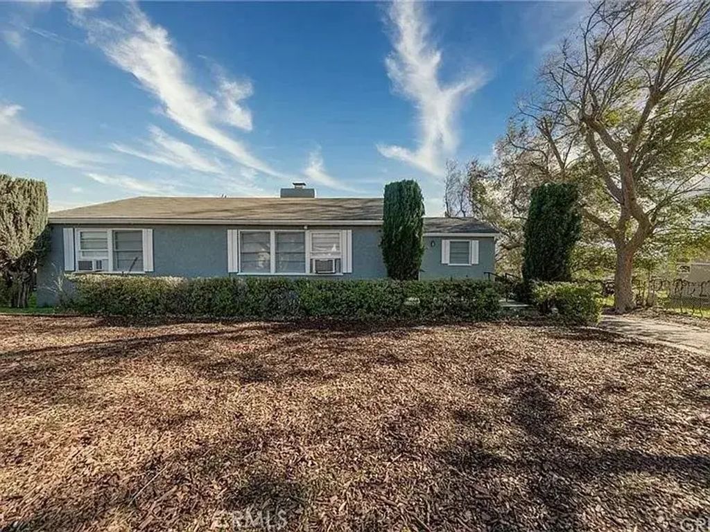 13414 Herron, Sylmar