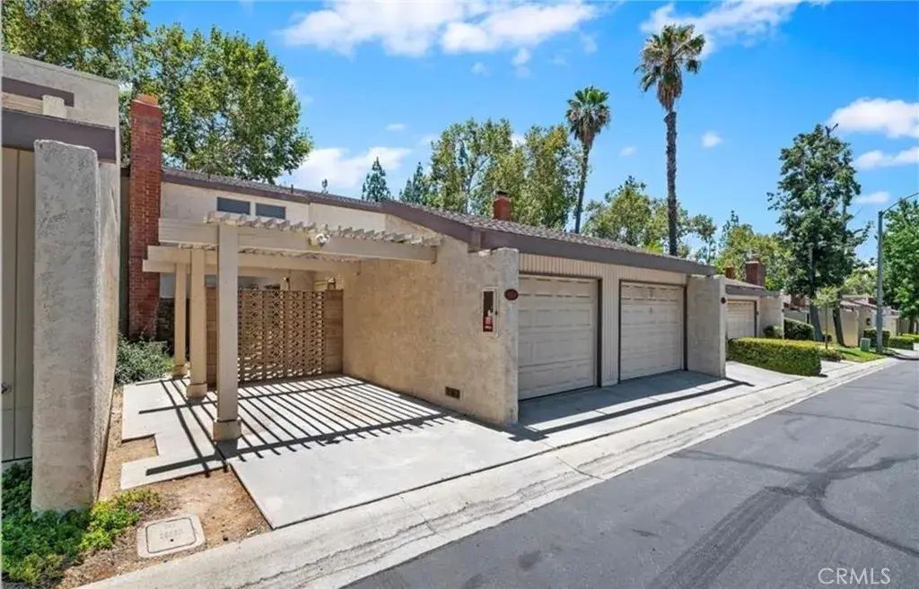 804 Daffodil, Riverside