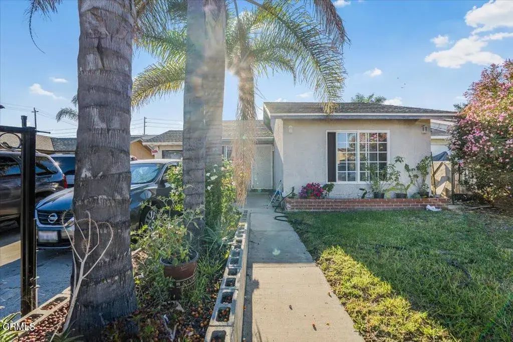 308 Citrus Street, Santa Paula
