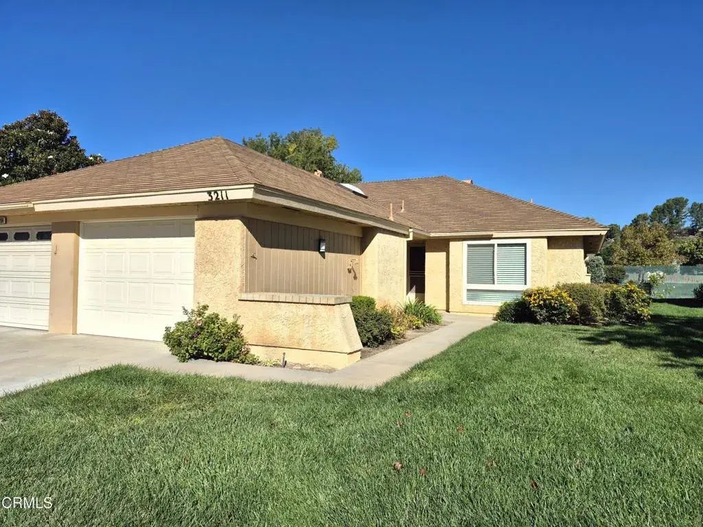 3211 Village 3, Camarillo