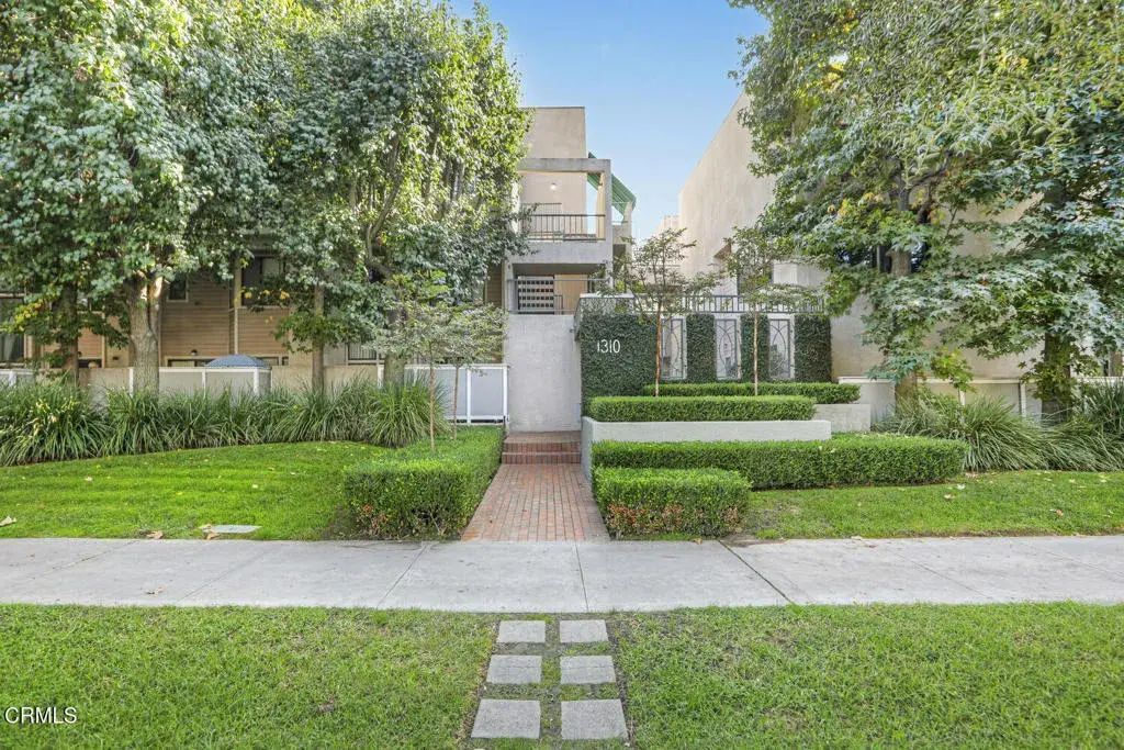 1310 E Orange Grove Boulevard 124, Pasadena