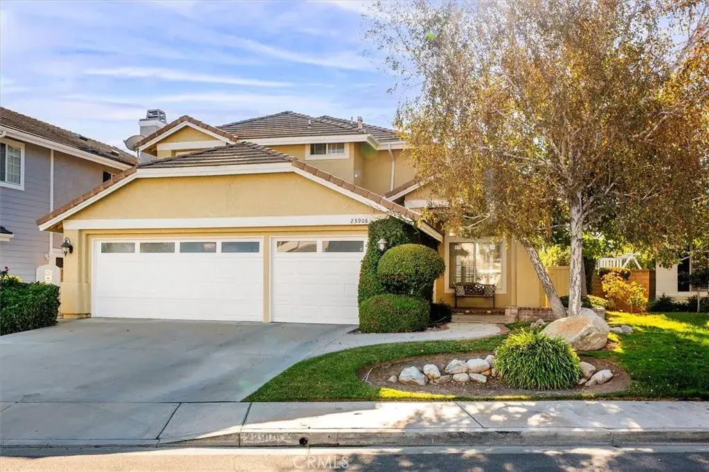 23908 Gilford Place, Valencia