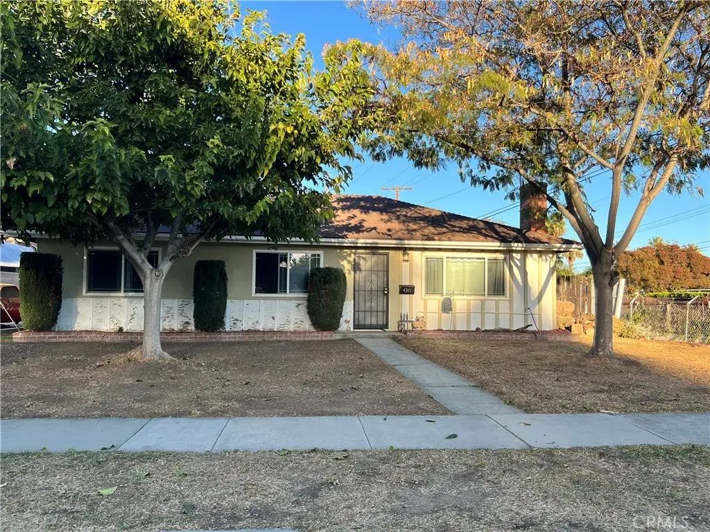 4311 Snowberry Street, Riverside