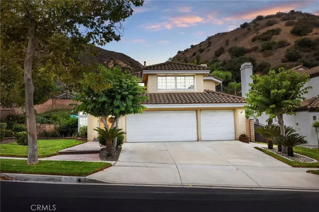 1680 San Almada Road, Corona