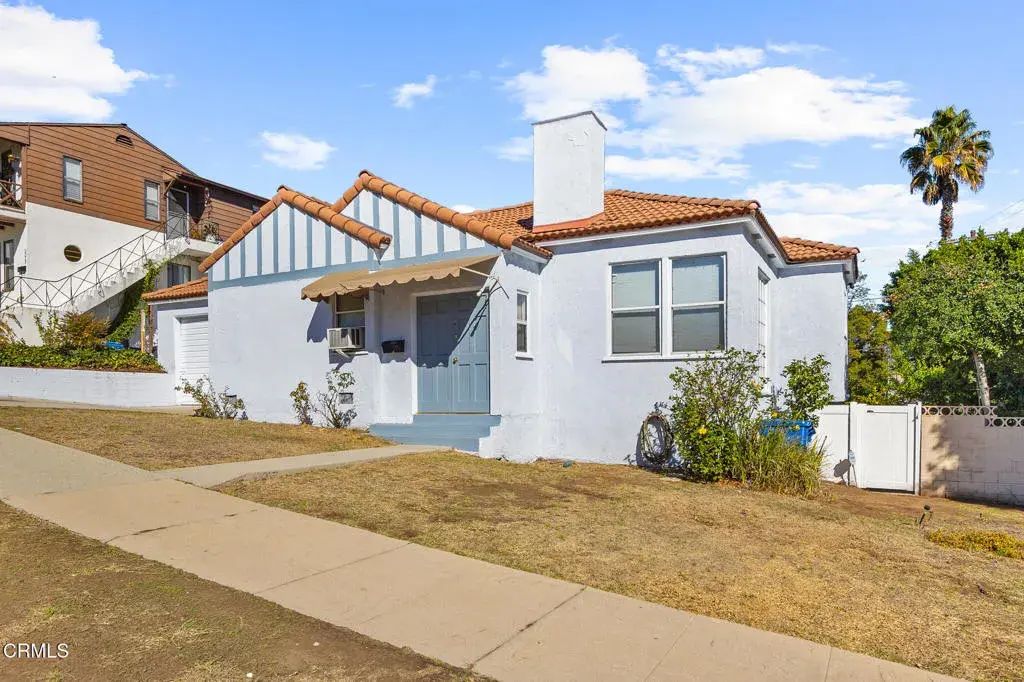 3205 Palmer Drive, Los Angeles