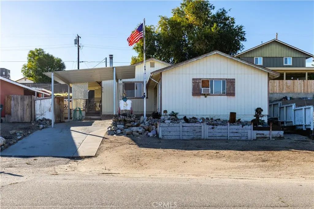 979 L Street, San Miguel
