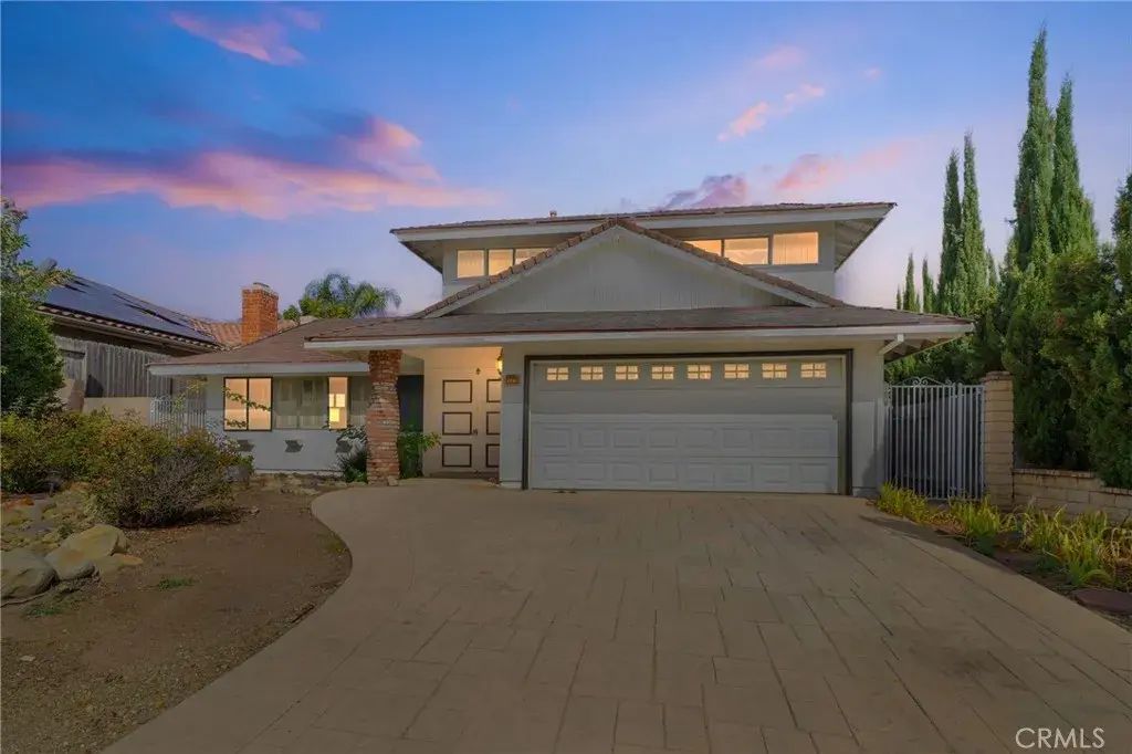 423 Atmore, Santa Paula
