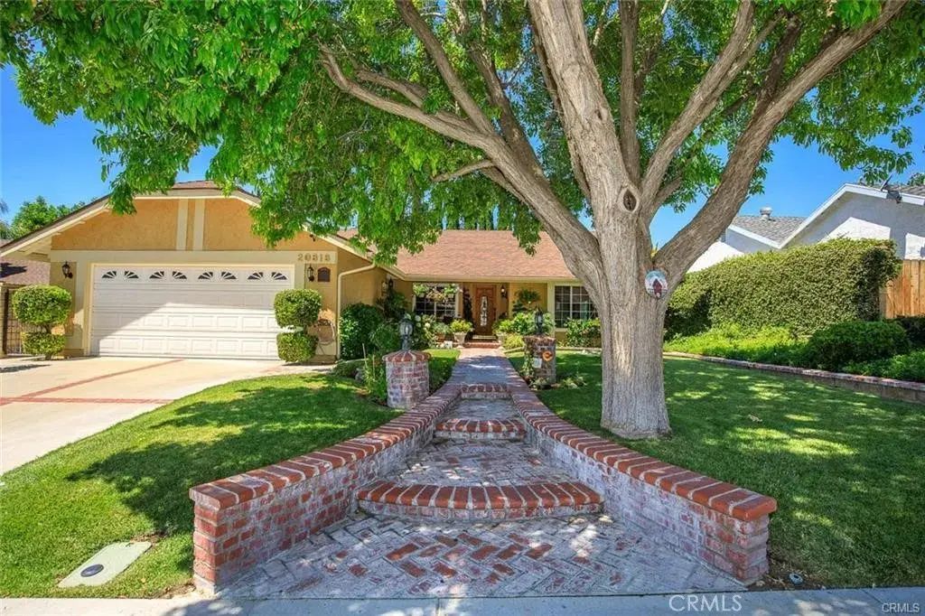 20818 Benz Road, Saugus
