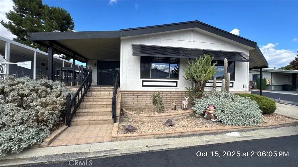 1300 W Menlo 59, Hemet