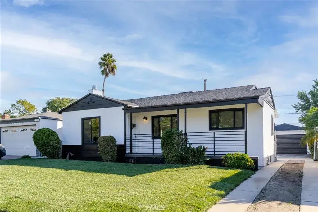 1736 N Niagara Street, Burbank