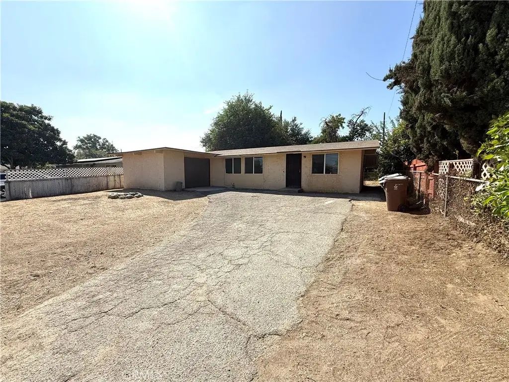 1765 Alston, Colton