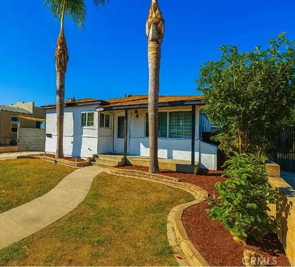 5709 California, Long Beach