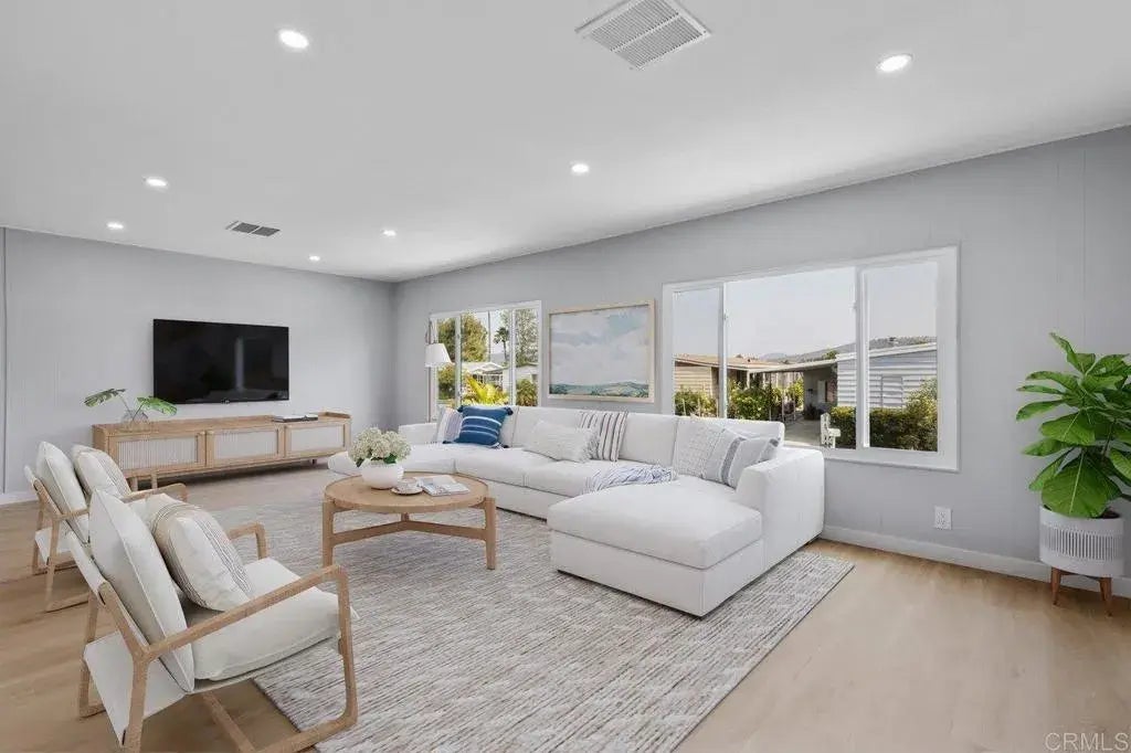 1145 E Barham 15, San Marcos