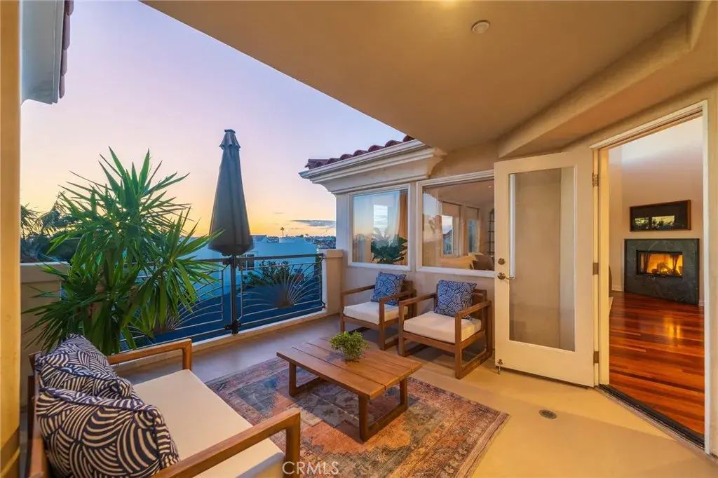 634 9th Street, Hermosa Beach