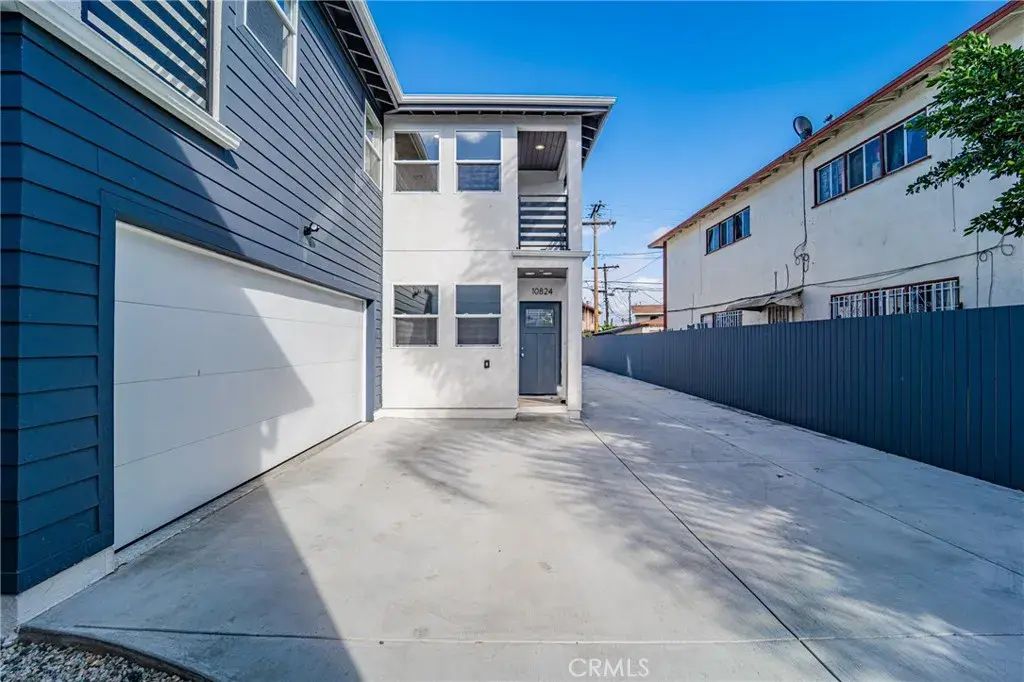 10818 Long Beach, Lynwood