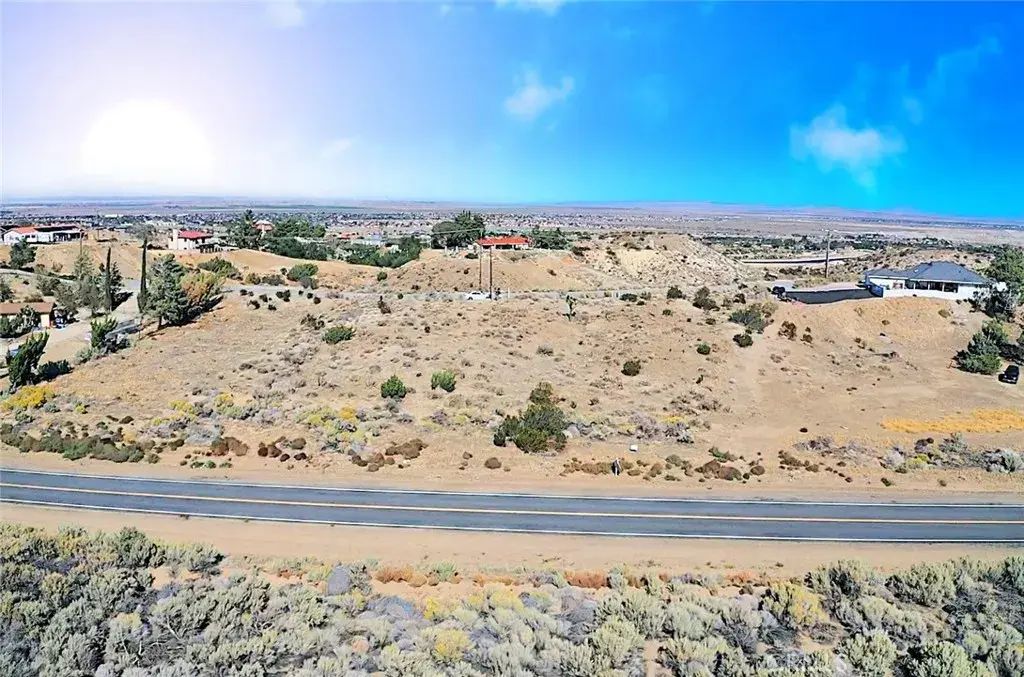 Palmdale Hills Rd, Palmdale