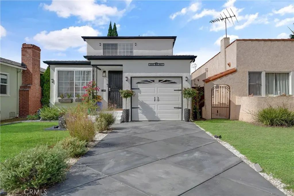 3641 Walnut Avenue, Long Beach