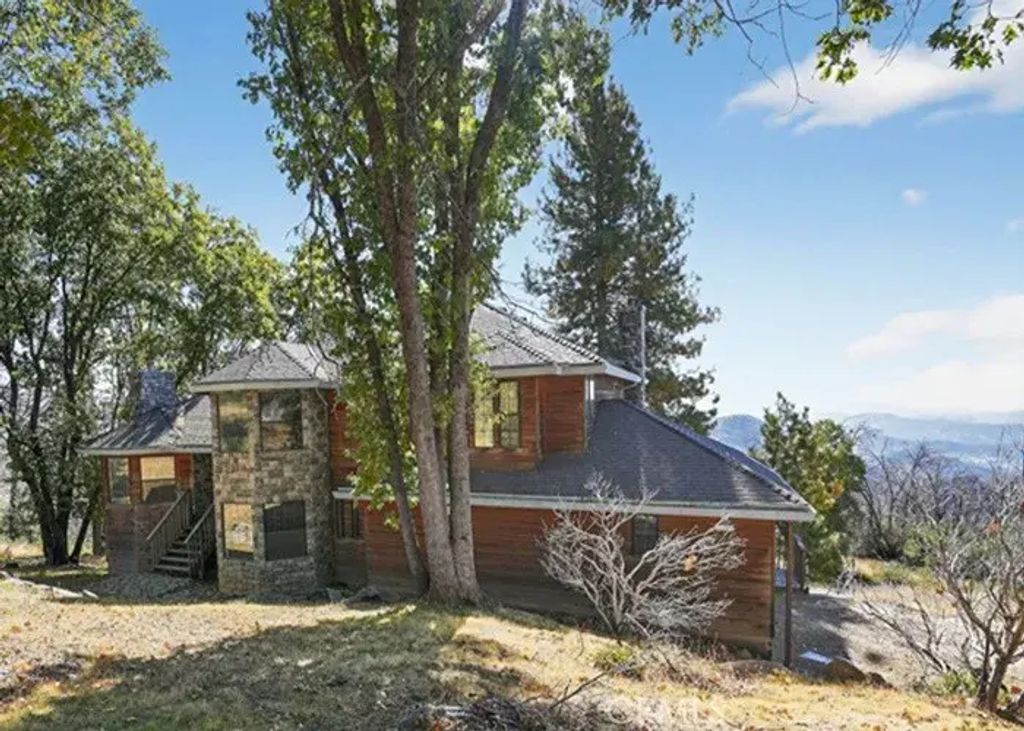 43975 Auberry Road, Auberry