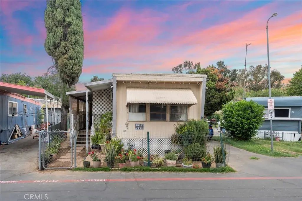 2640 W Rialto 20, San Bernardino