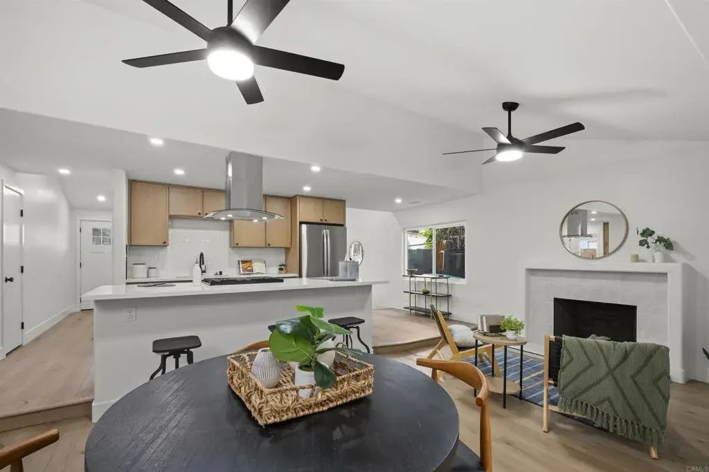 1607 Bubbling Well Drive, 