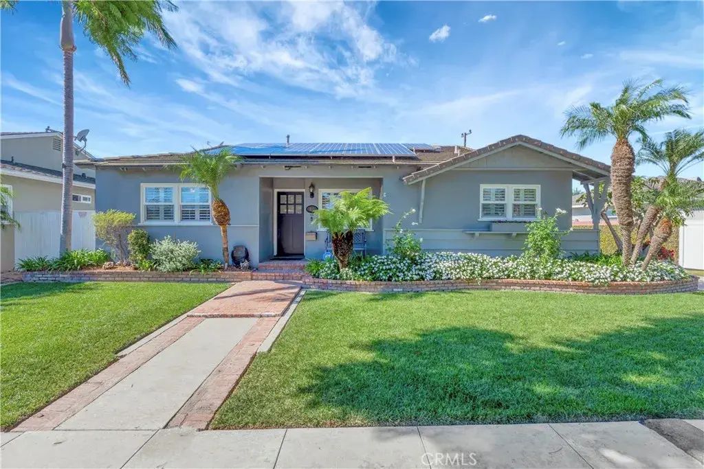 853 Stevely, Long Beach
