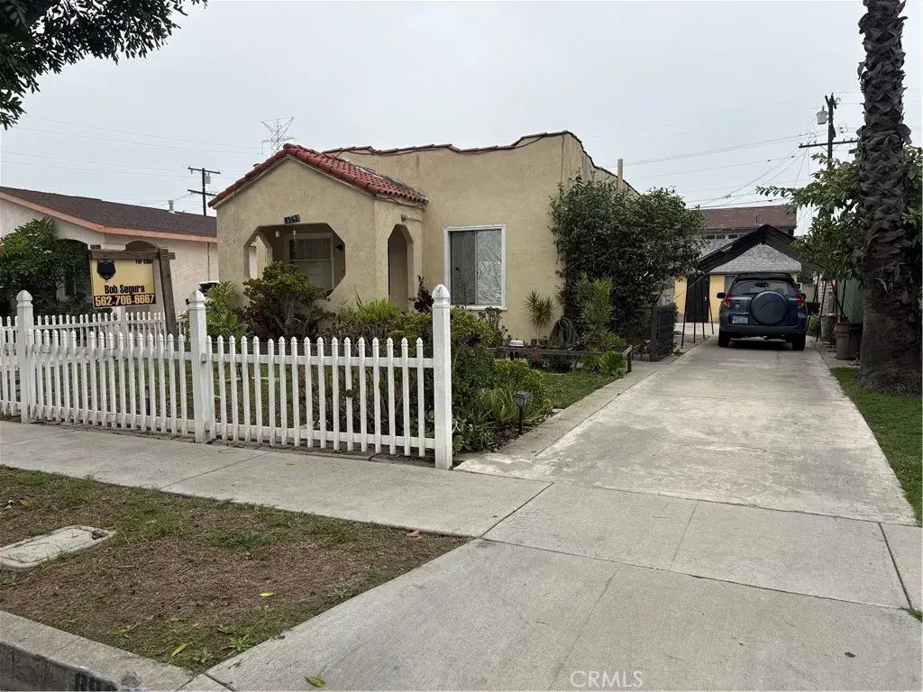 8963 Bowman Avenue, South Gate