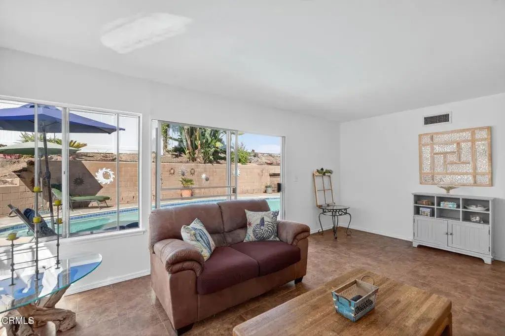 2559 Cochran Street, Simi Valley