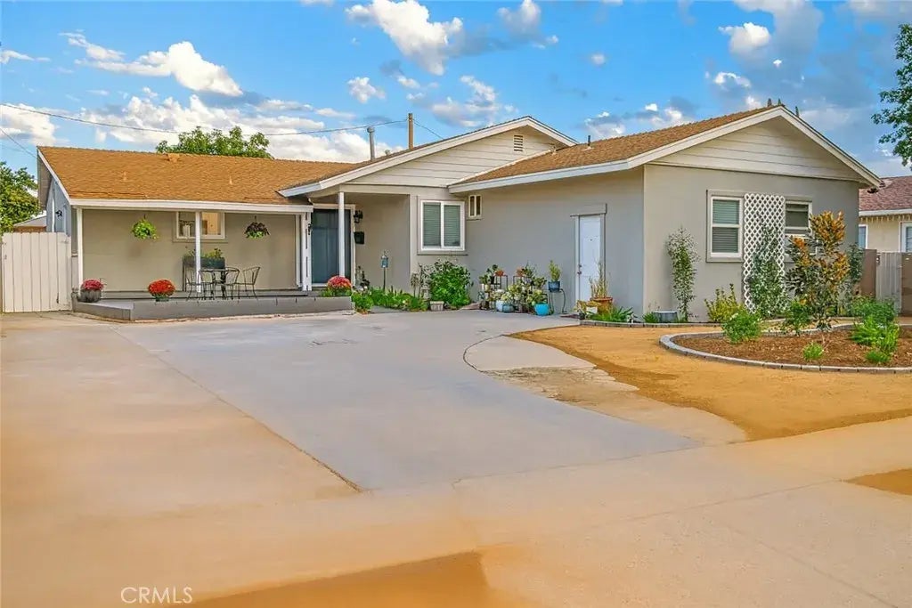 8410 Beckford, Northridge