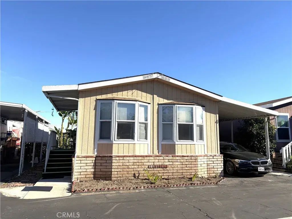 10745 Victoria 4, Whittier
