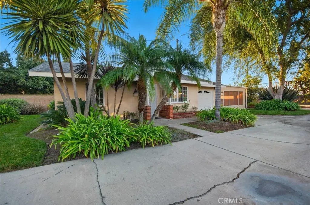 11296 Lampson Avenue, Garden Grove