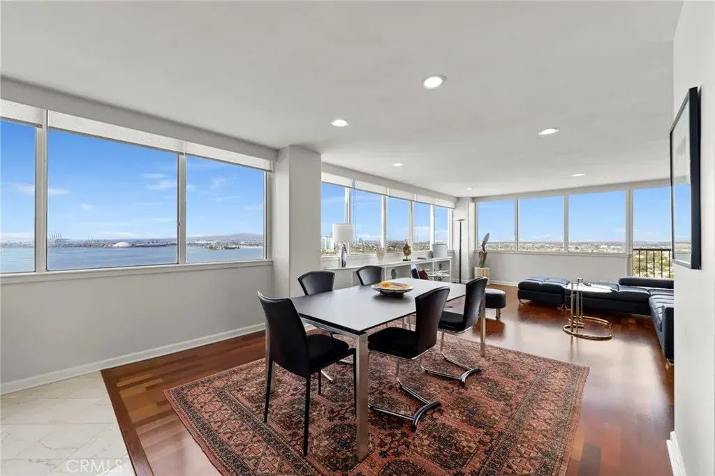 2999 E Ocean Boulevard 1730, Long Beach