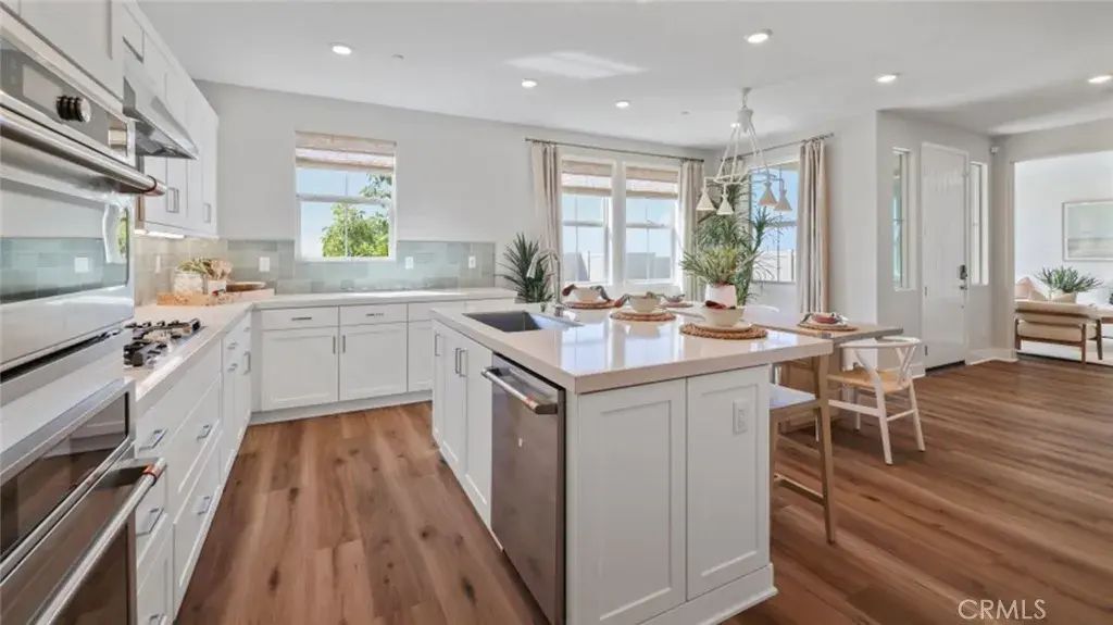752 Edward Scholle Drive, Camarillo