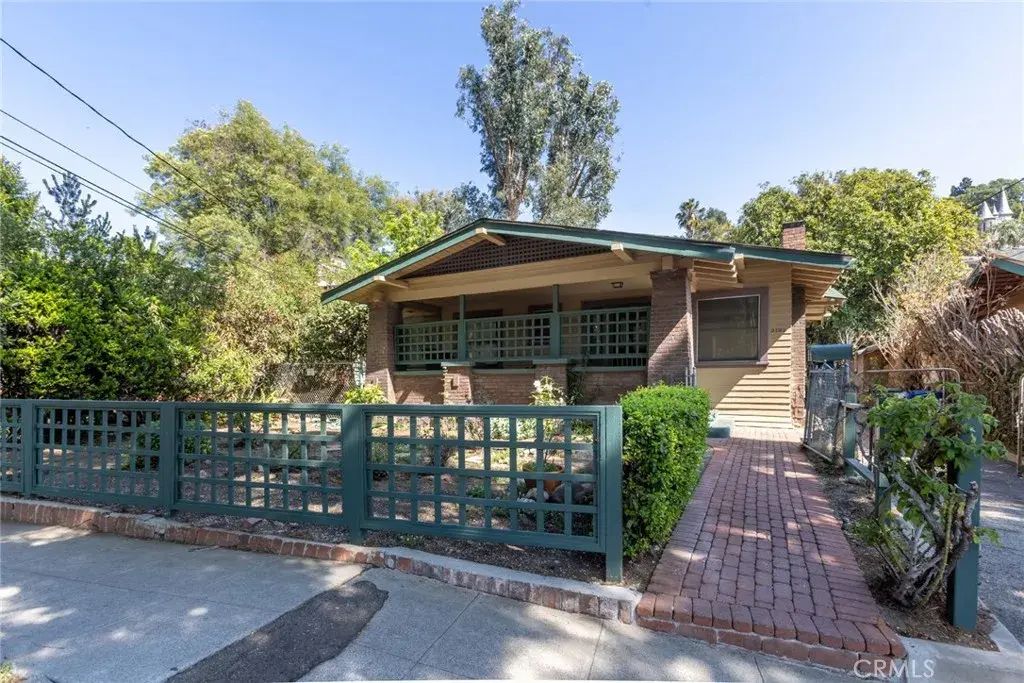 2100 Holly Drive, Los Angeles
