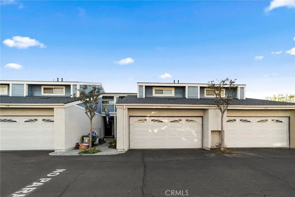 815 W Grondahl Street E, Covina