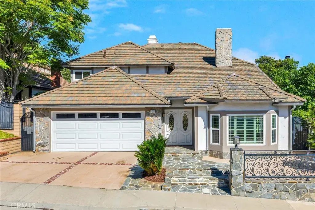 6213 E West View Drive, Orange