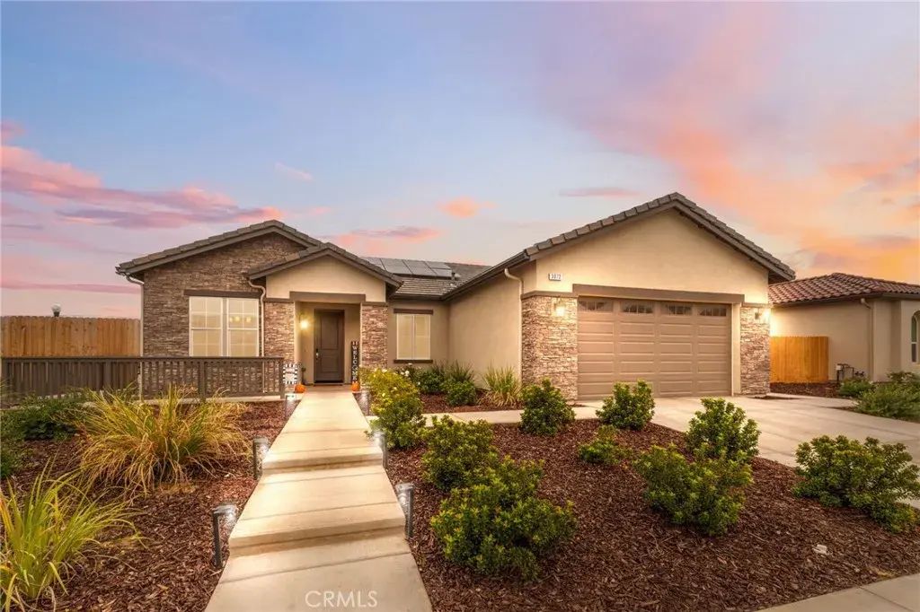 3072 19th, Kingsburg