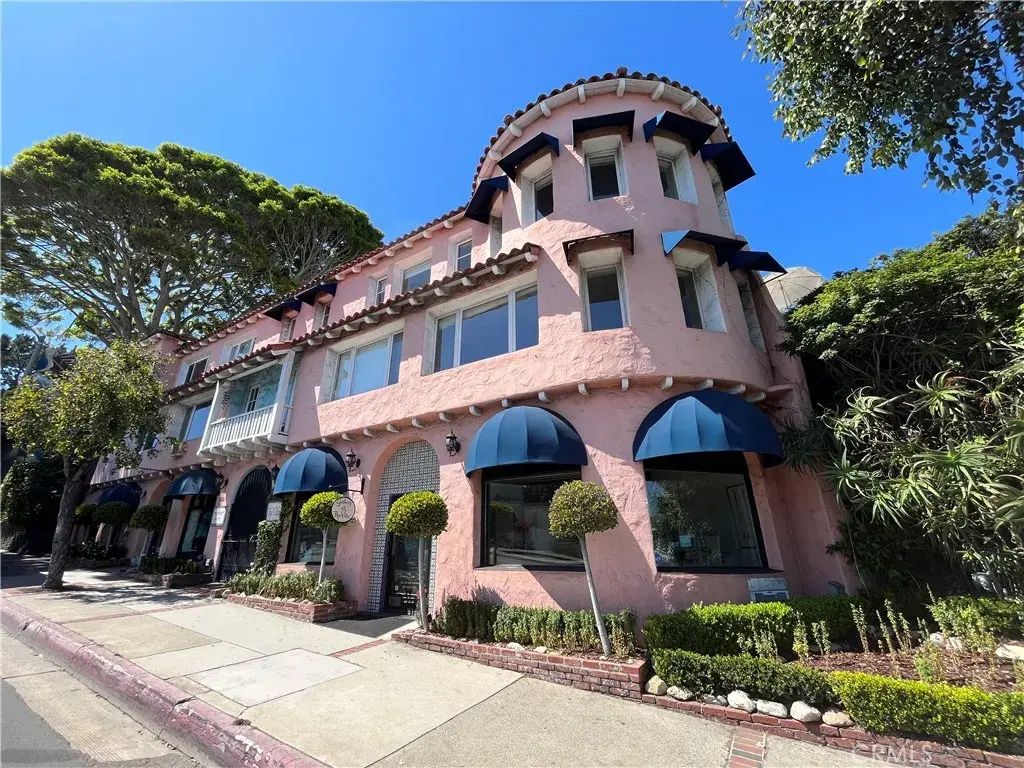 212 N Coast Highway 10, Laguna Beach