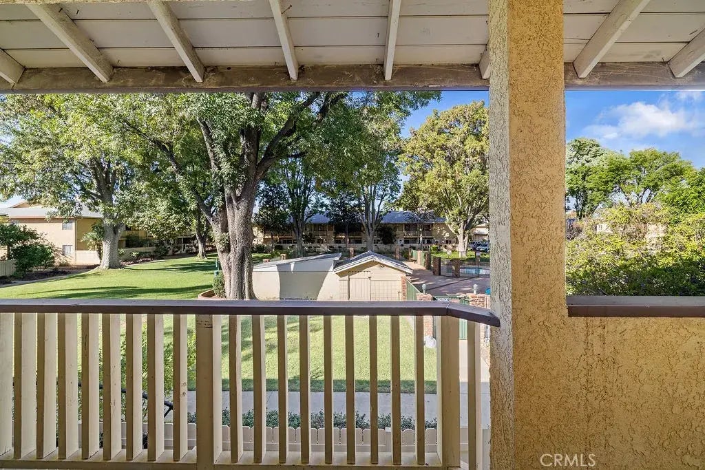 8051 Canby Avenue 3, Reseda