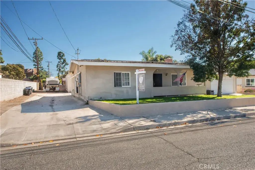 1876 Duncan, Simi Valley