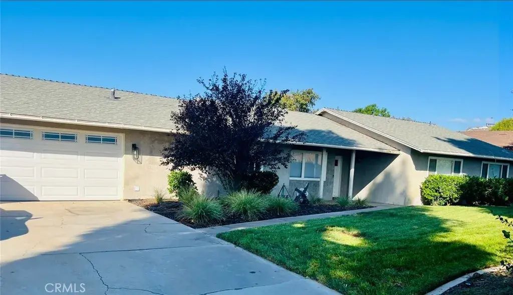5847 Avenue Juan Bautista, Jurupa Valley