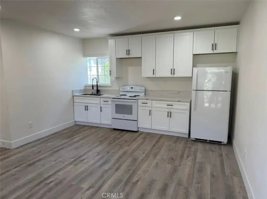 765 W Lexington, Pomona