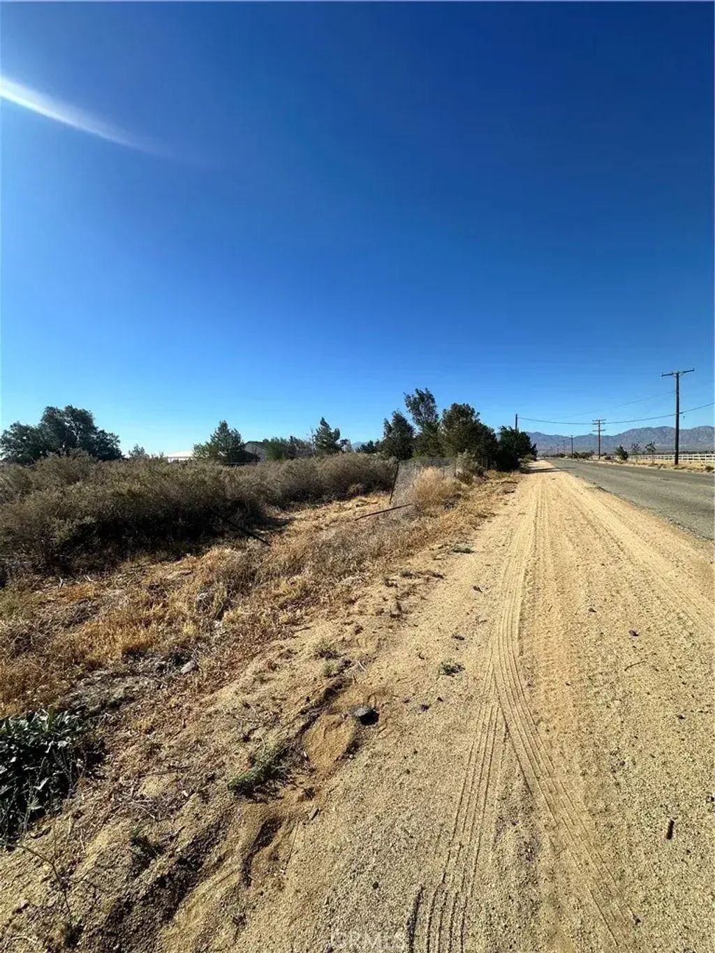 180 E Avenue P-2, Palmdale